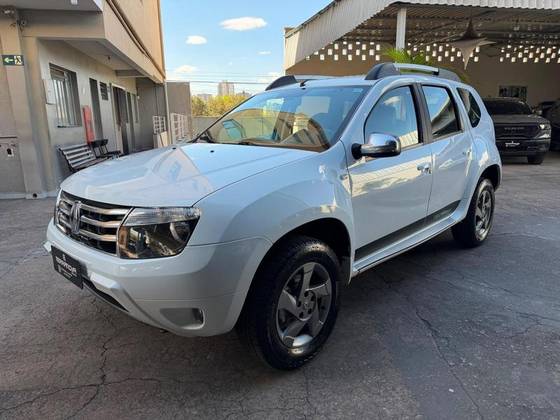 RENAULT DUSTER 1.6 4X2 16V FLEX 4P MANUAL RENAULT DUSTER 1.6 4X2 16V FLEX 4P MANUAL